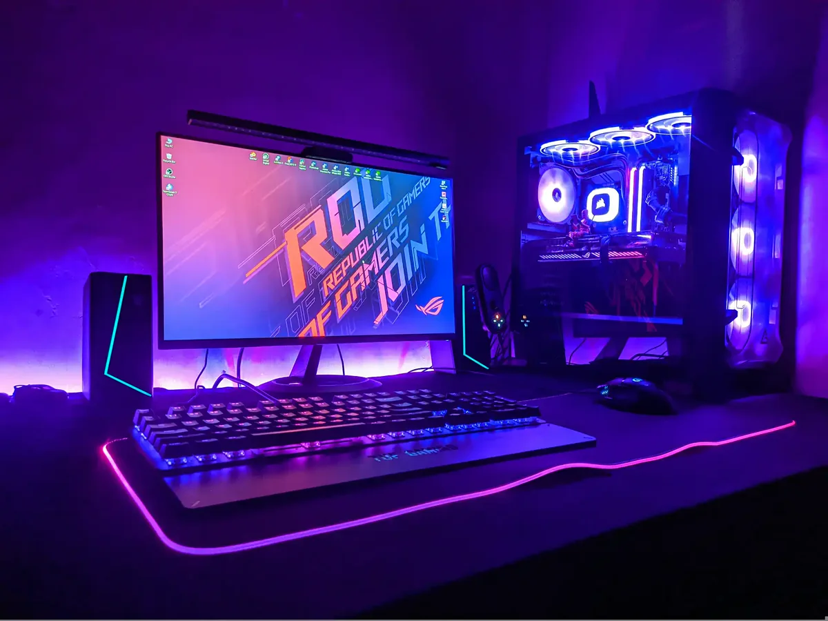 A desktop creator computer